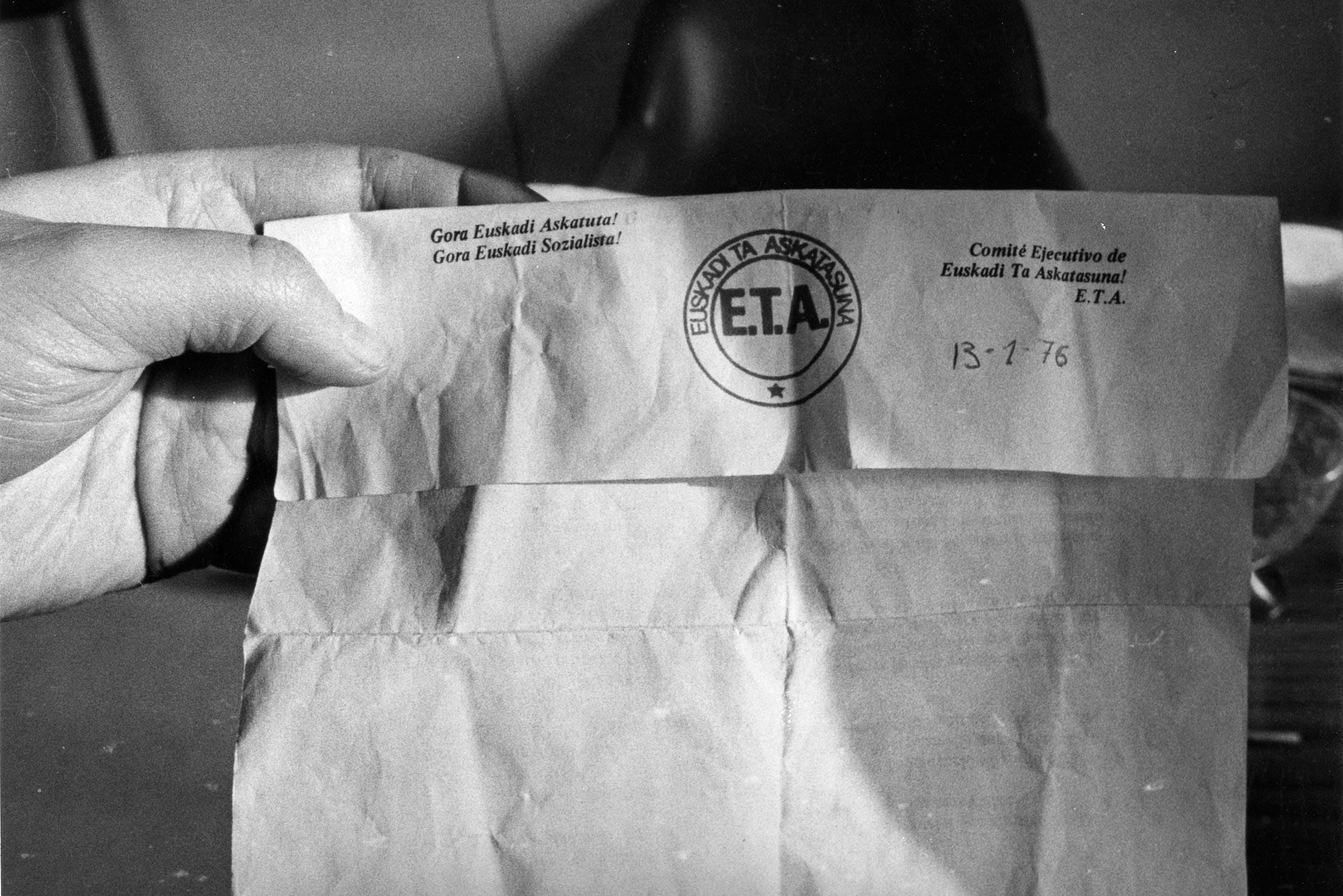 Carta de ETA pidiendo 100 millones de pesetas por el rescate de José Luis Arrasate, enero 1976