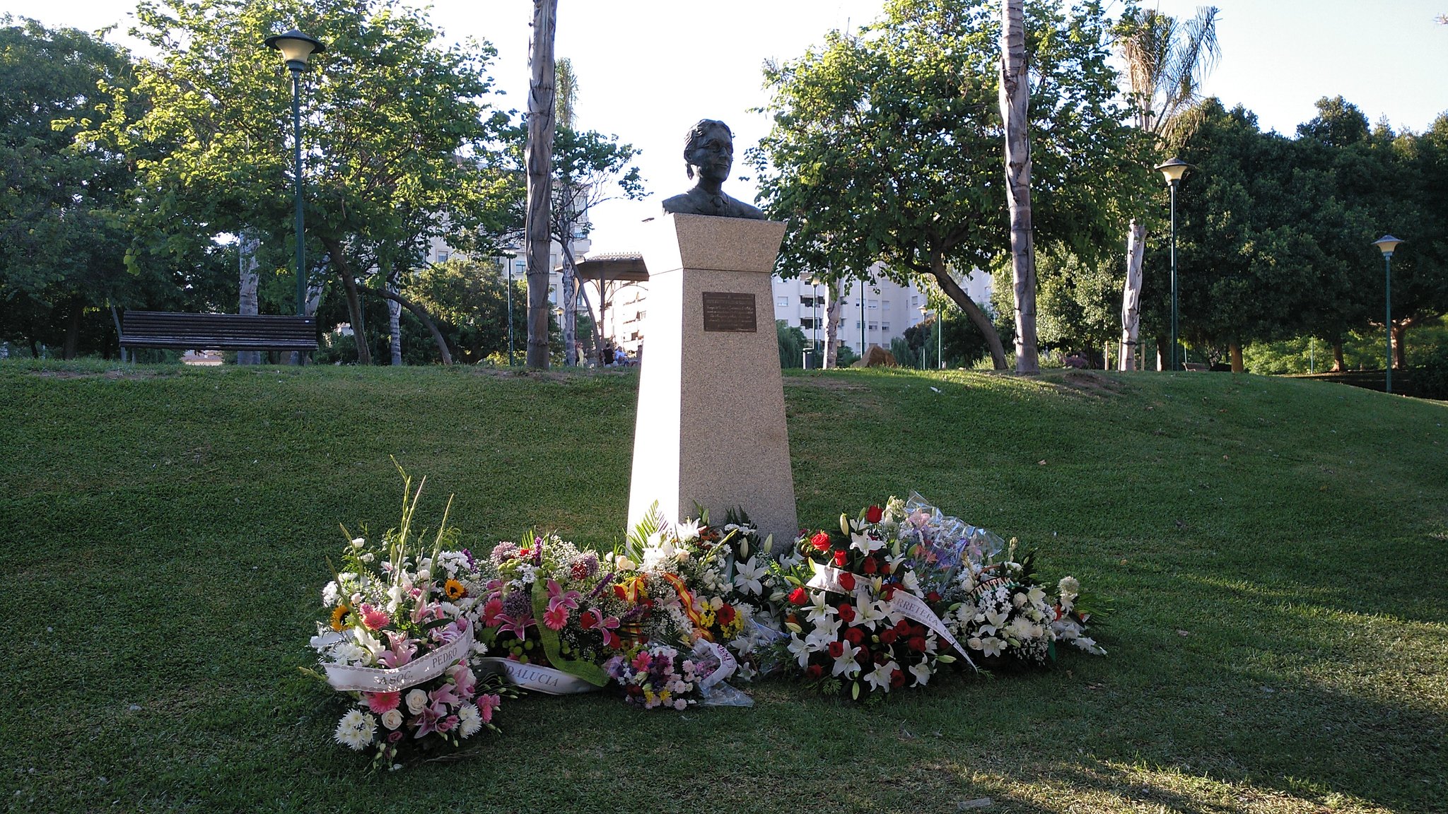 Busto José María Martín Carpena
