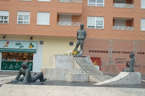 Monumento a los niños Zaragoza
