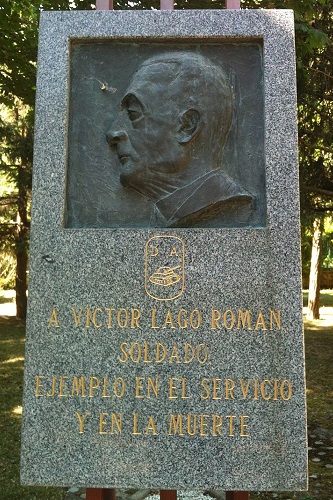 Monumento Víctor Lago Román