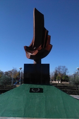 Monumento víctimas del Terrorismo Valdepeñas