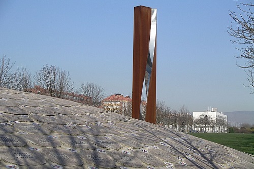 Monumento víctimas del terrorismo Vitoria-Gasteiz